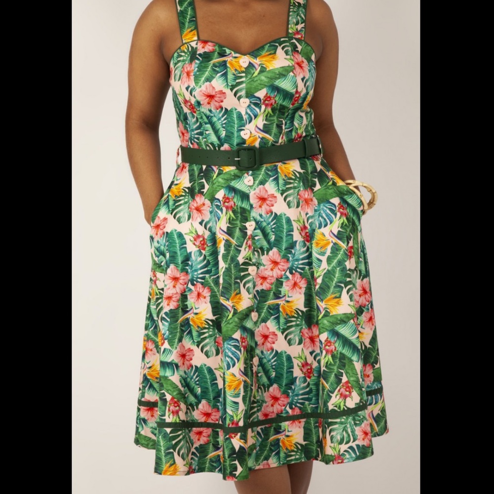 Voodoo Vixen - Floral Tropical Print Flare Dress - size 2X NWT